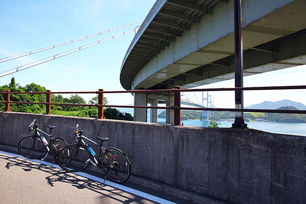 軽量のクロスバイクで快走