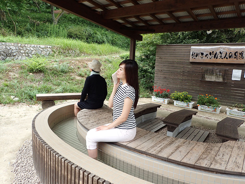 鈍川温泉の足湯