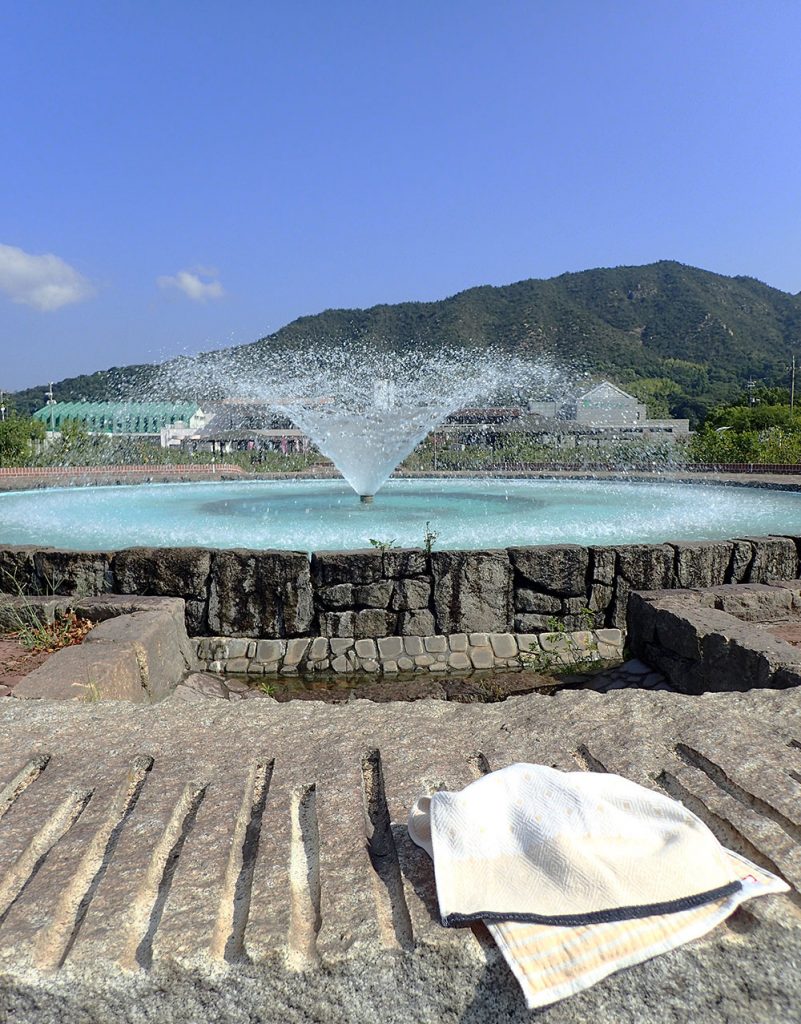 よしうみバラ園の噴水