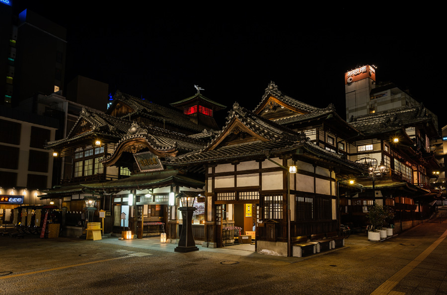 道後温泉本館