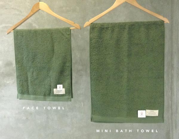 TOOL -towel of basic- 伊織オリジナル　フェイスタオル　ミニバスタオル　サイズ比較　ハンガーに掛けられる