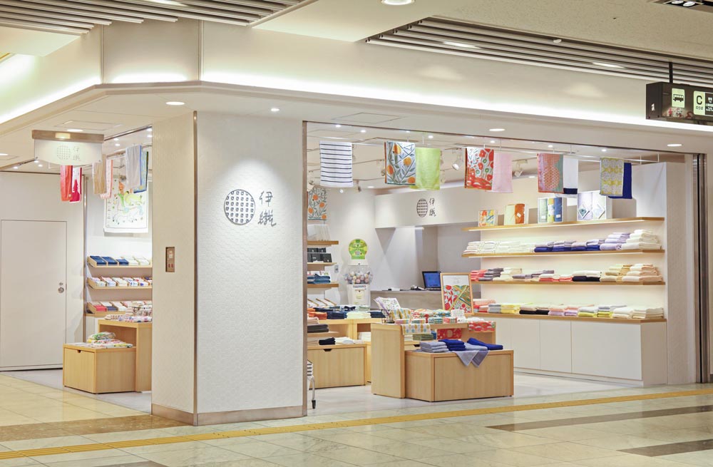 伊織京都ポルタ店店内