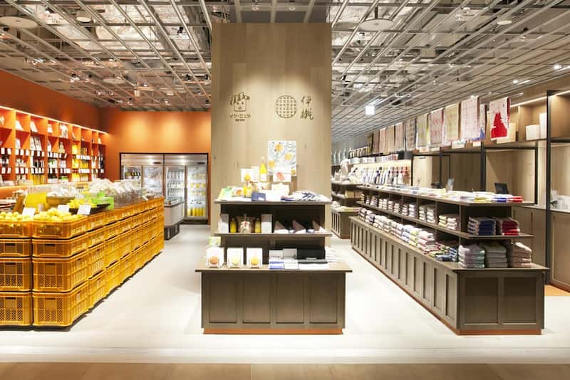 伊織KITTE丸の内店/シン・エヒメ