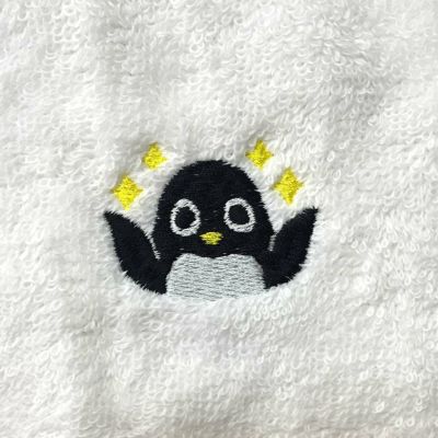 イラスト刺繍　キラキラペンギン